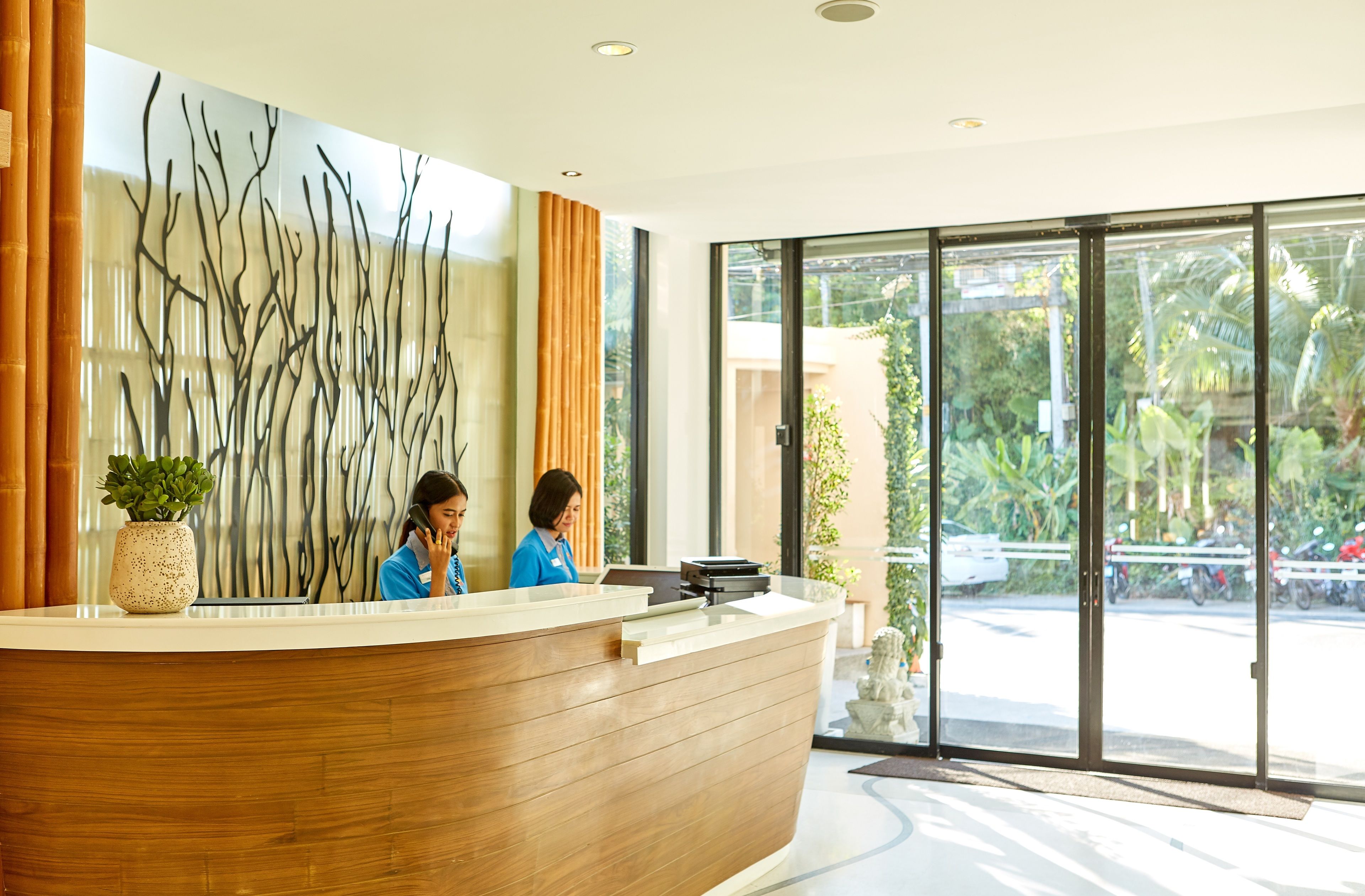 Bandara Phuket Beach Resort