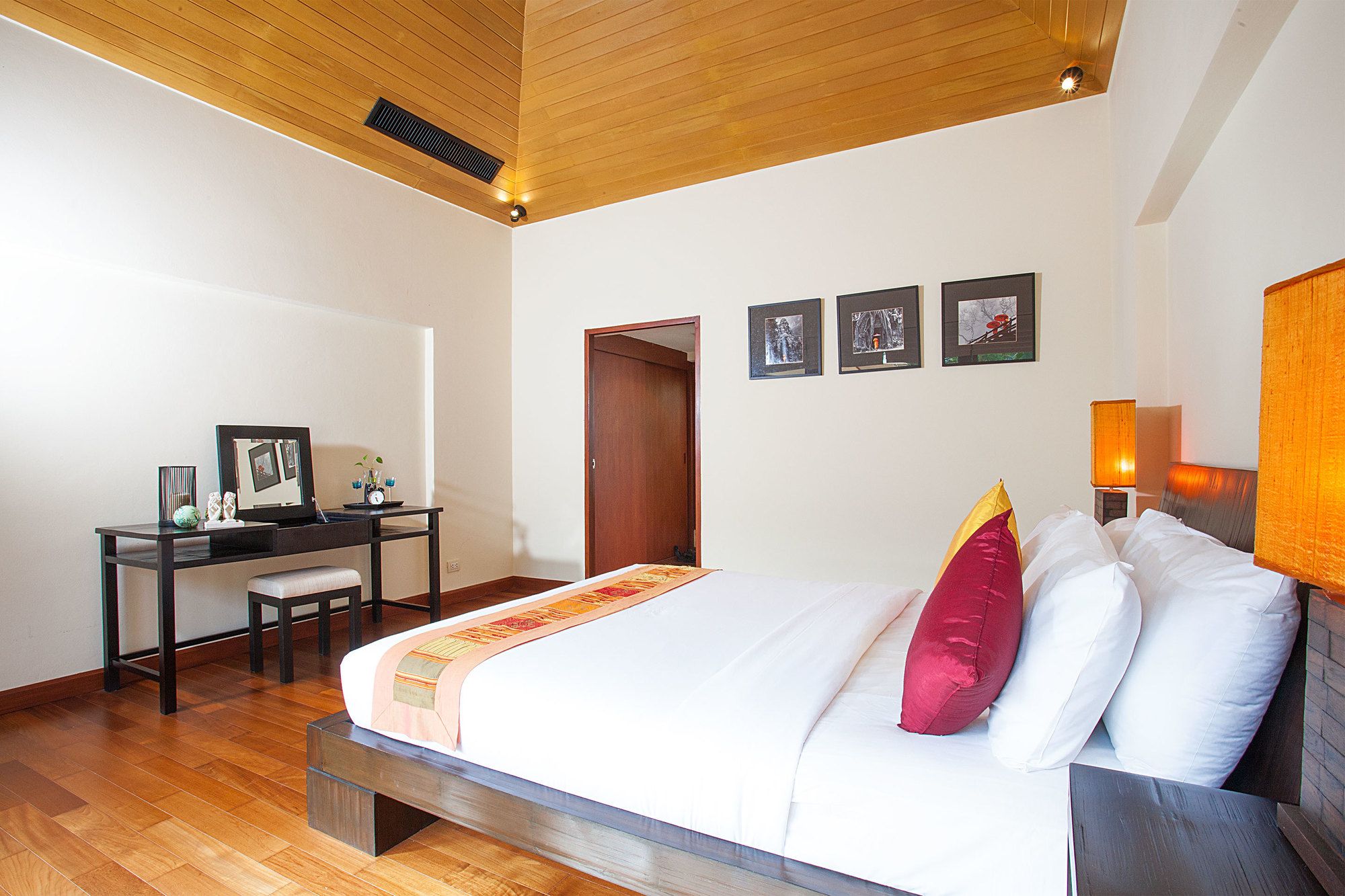 Bang Tao Bali Villa