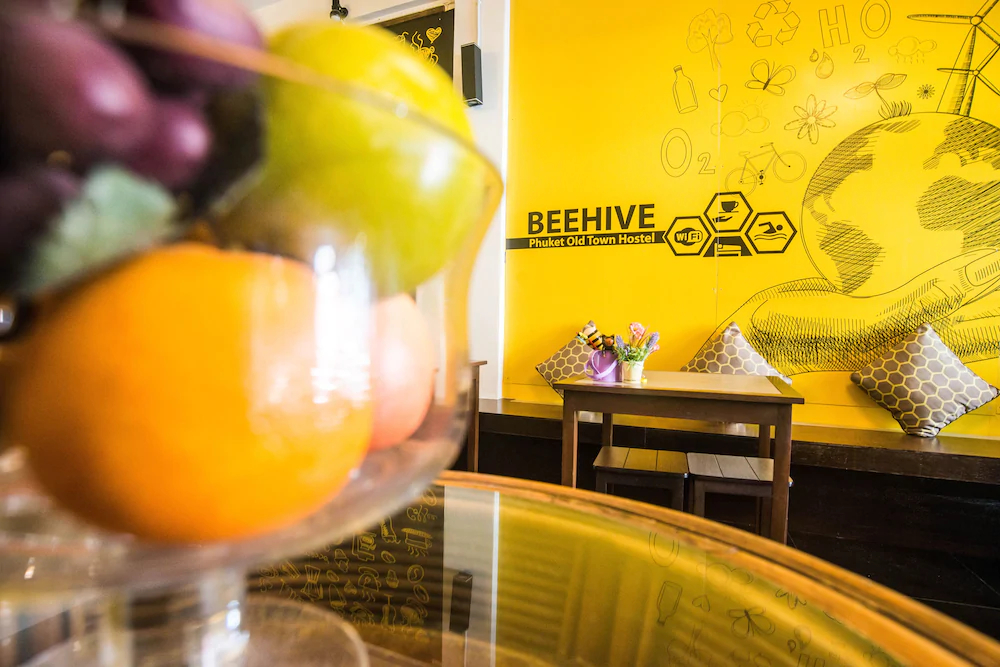 Beehive Phuket Old Town - Hostel
