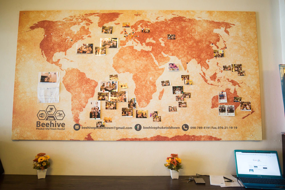 Beehive Phuket Old Town - Hostel