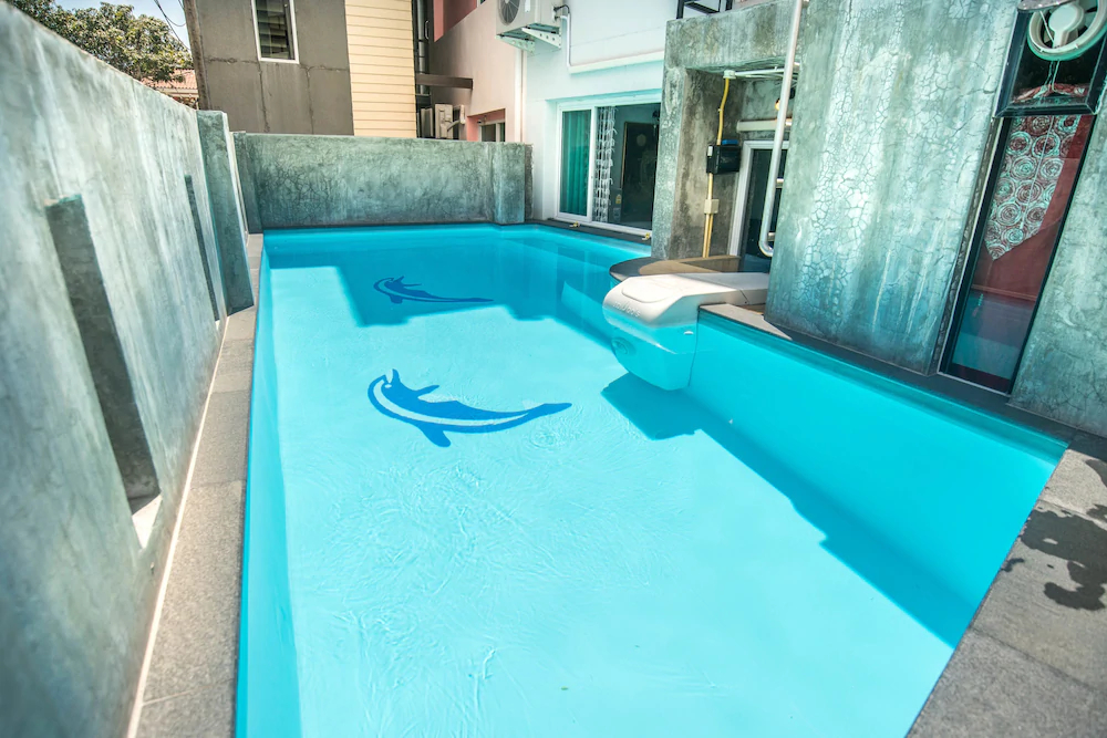 Beehive Phuket Old Town - Hostel