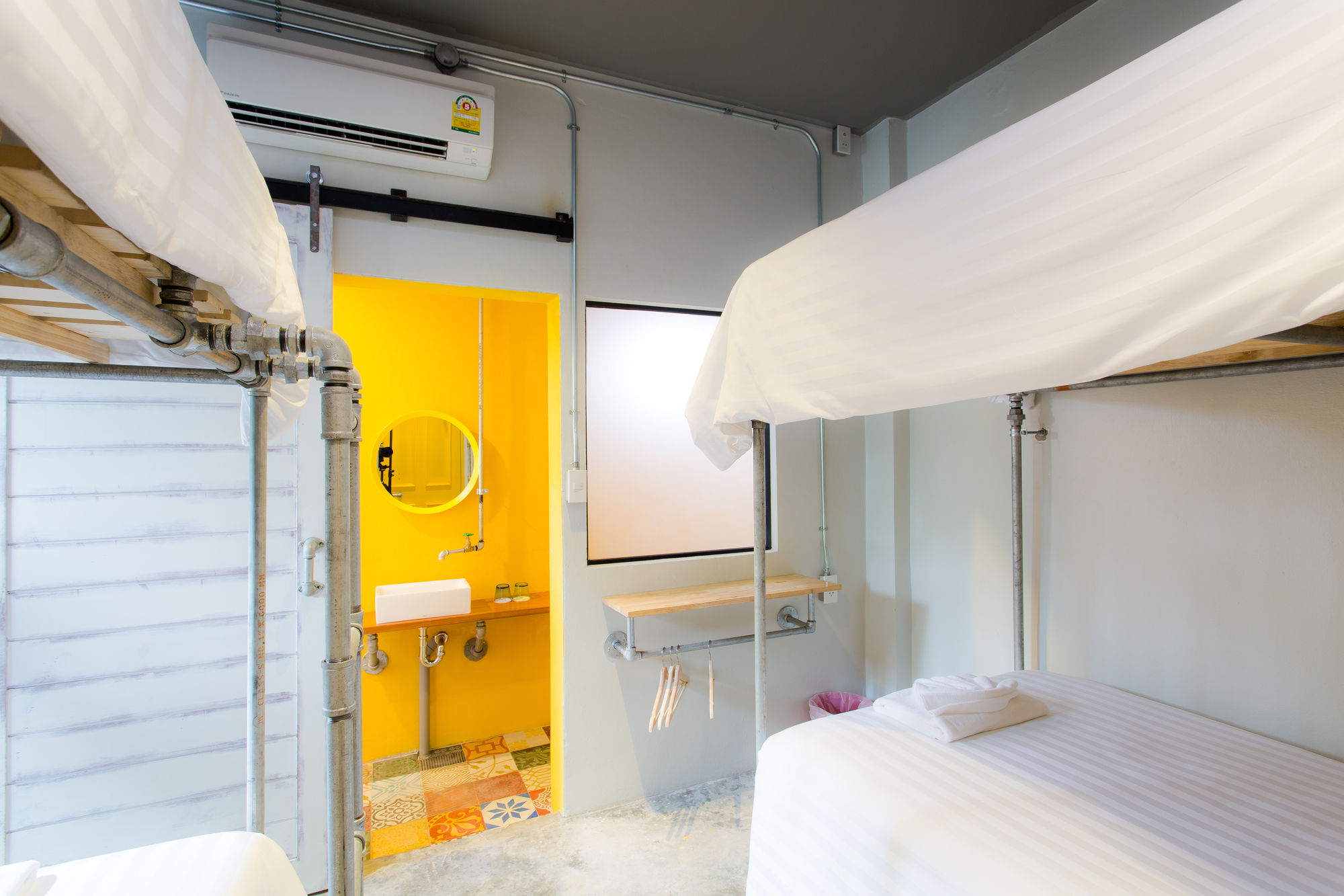 Bloo Hostel