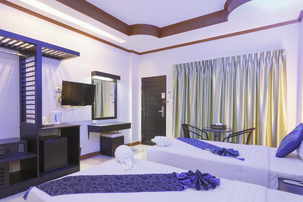 Blue Carina Hotel