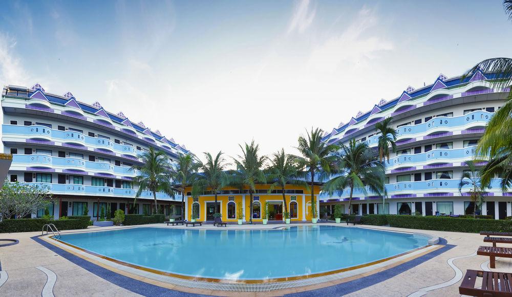 Blue Carina Hotel
