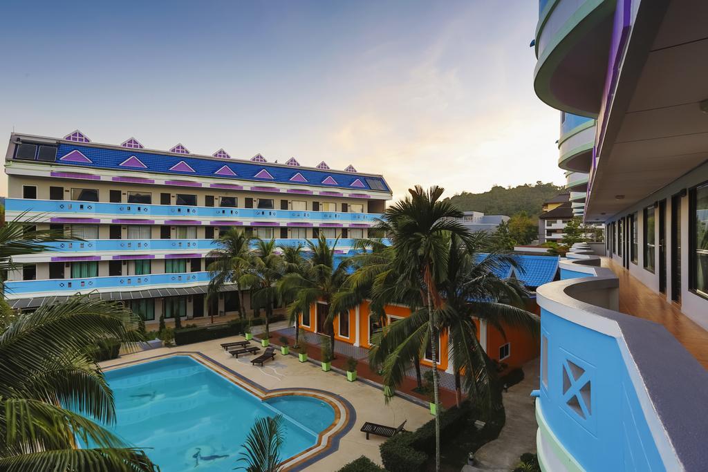 Blue Carina Hotel