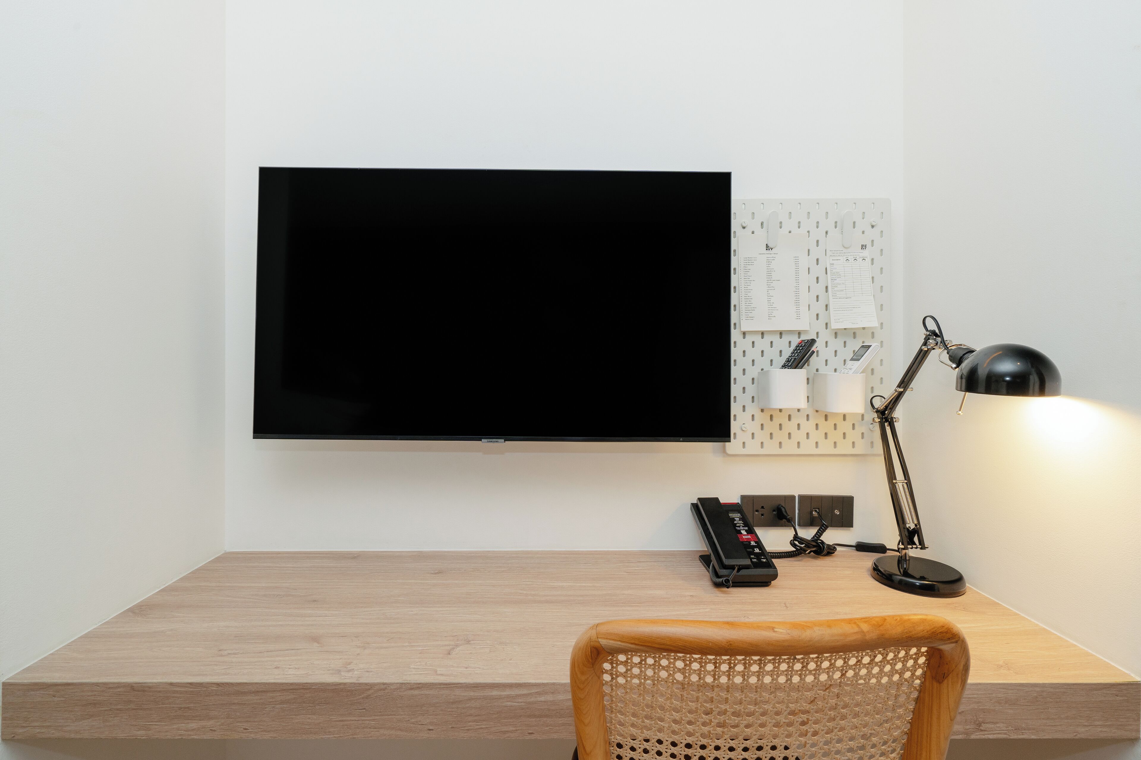 Blu Monkey Hub & Hotel