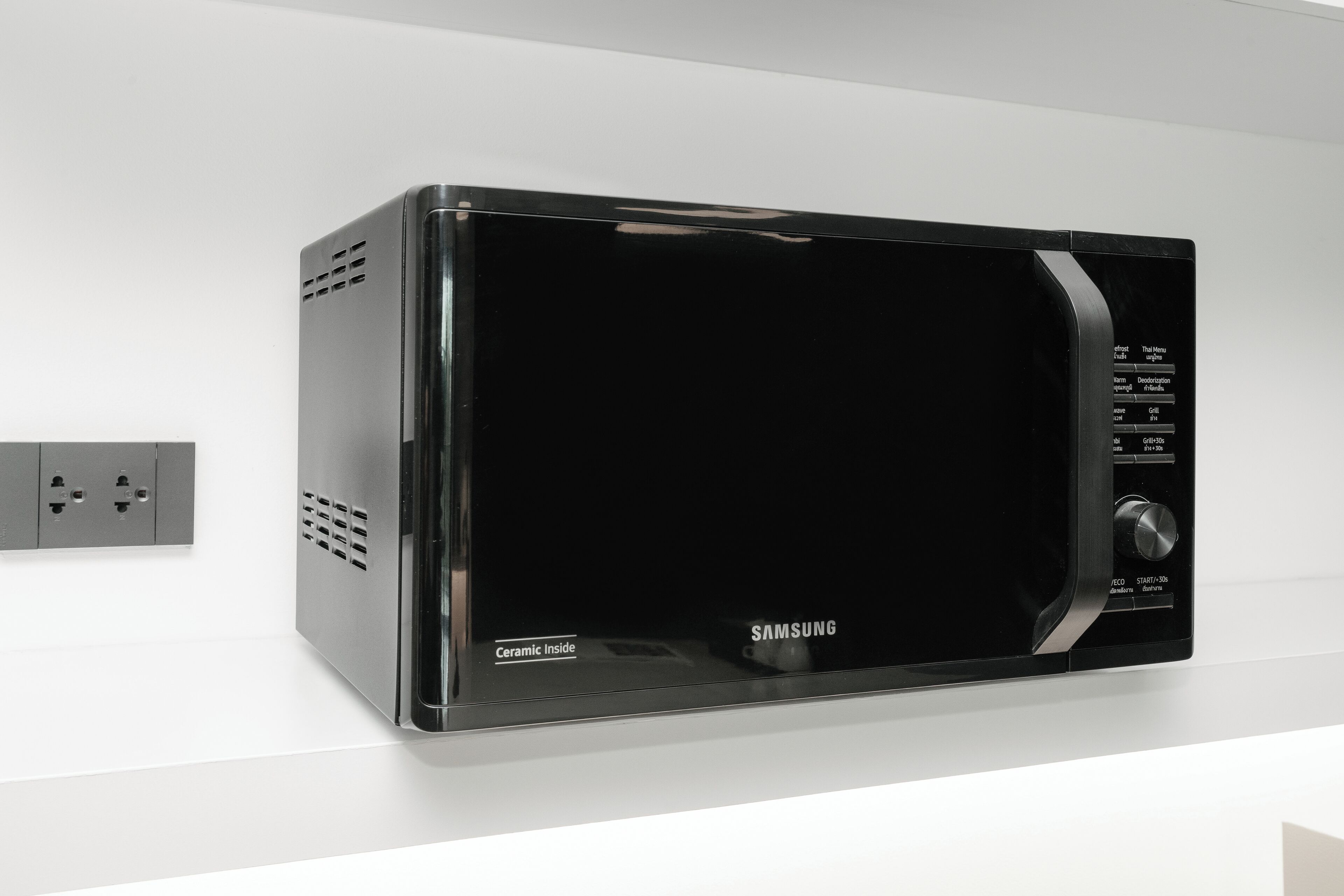 Blu Monkey Hub & Hotel