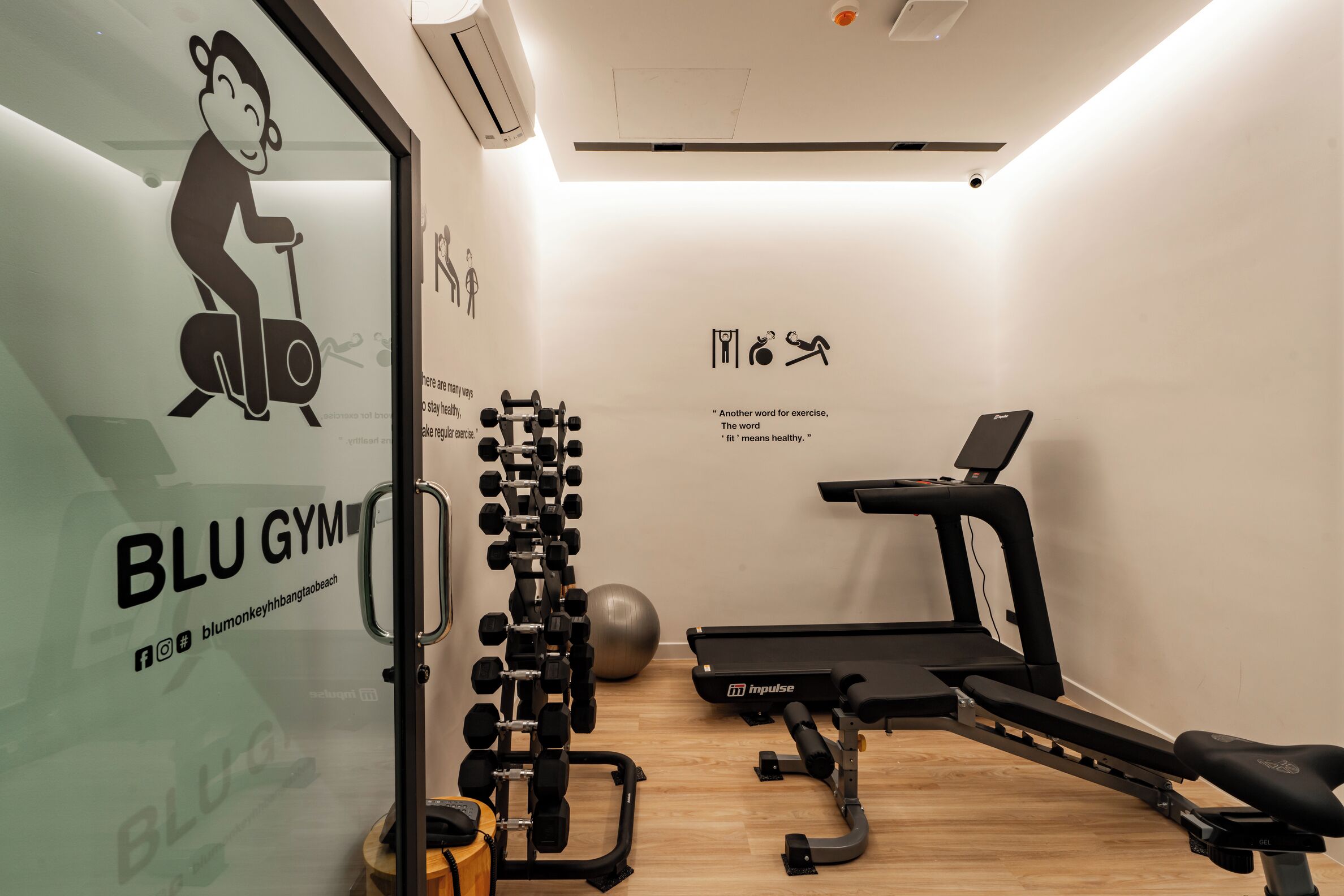 Blu Monkey Hub & Hotel