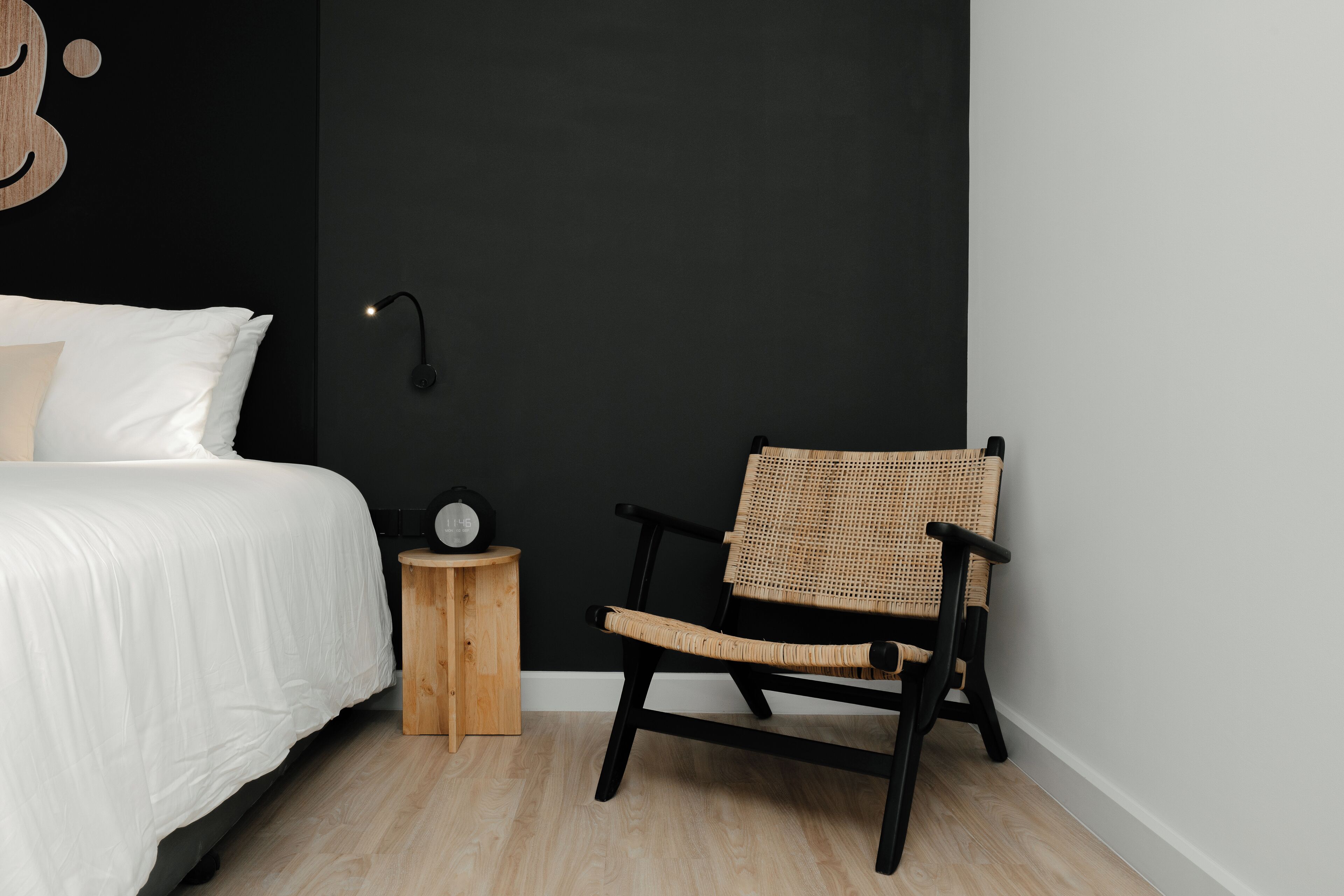 Blu Monkey Hub & Hotel