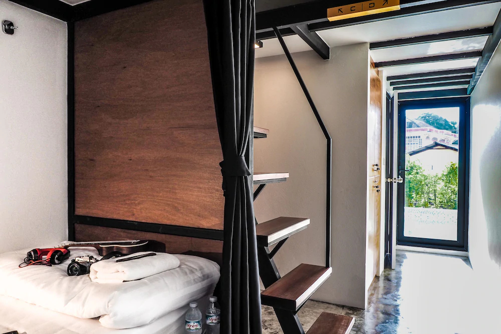 Book A Bed Poshtel Hostel