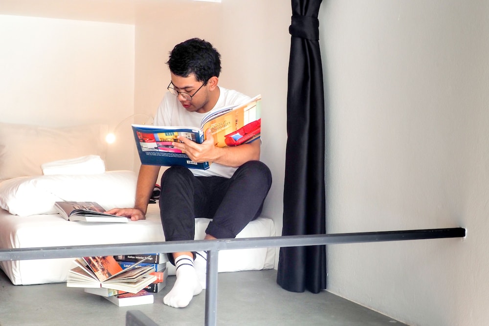Book A Bed Poshtel Hostel