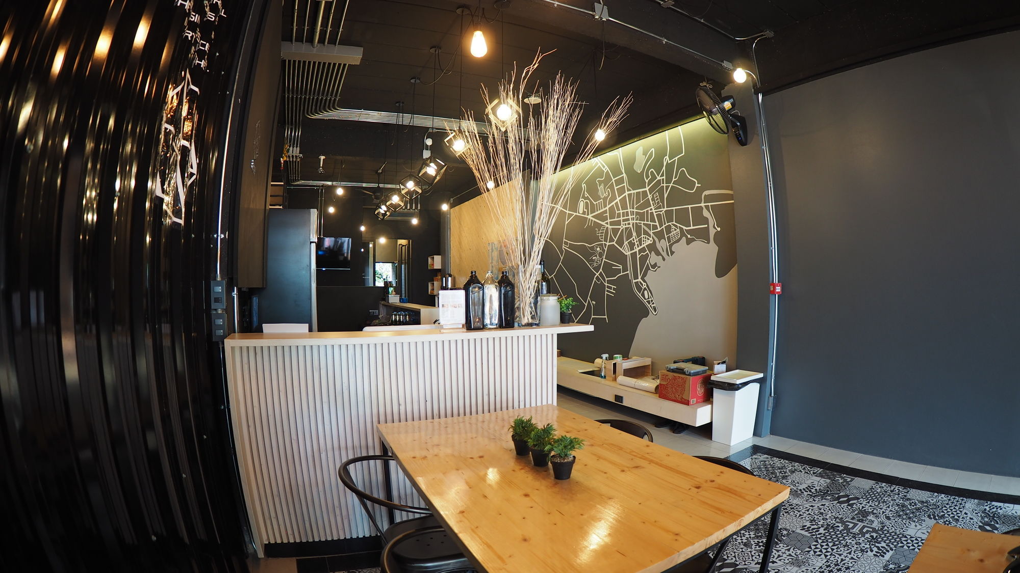 Box Poshtel Phuket