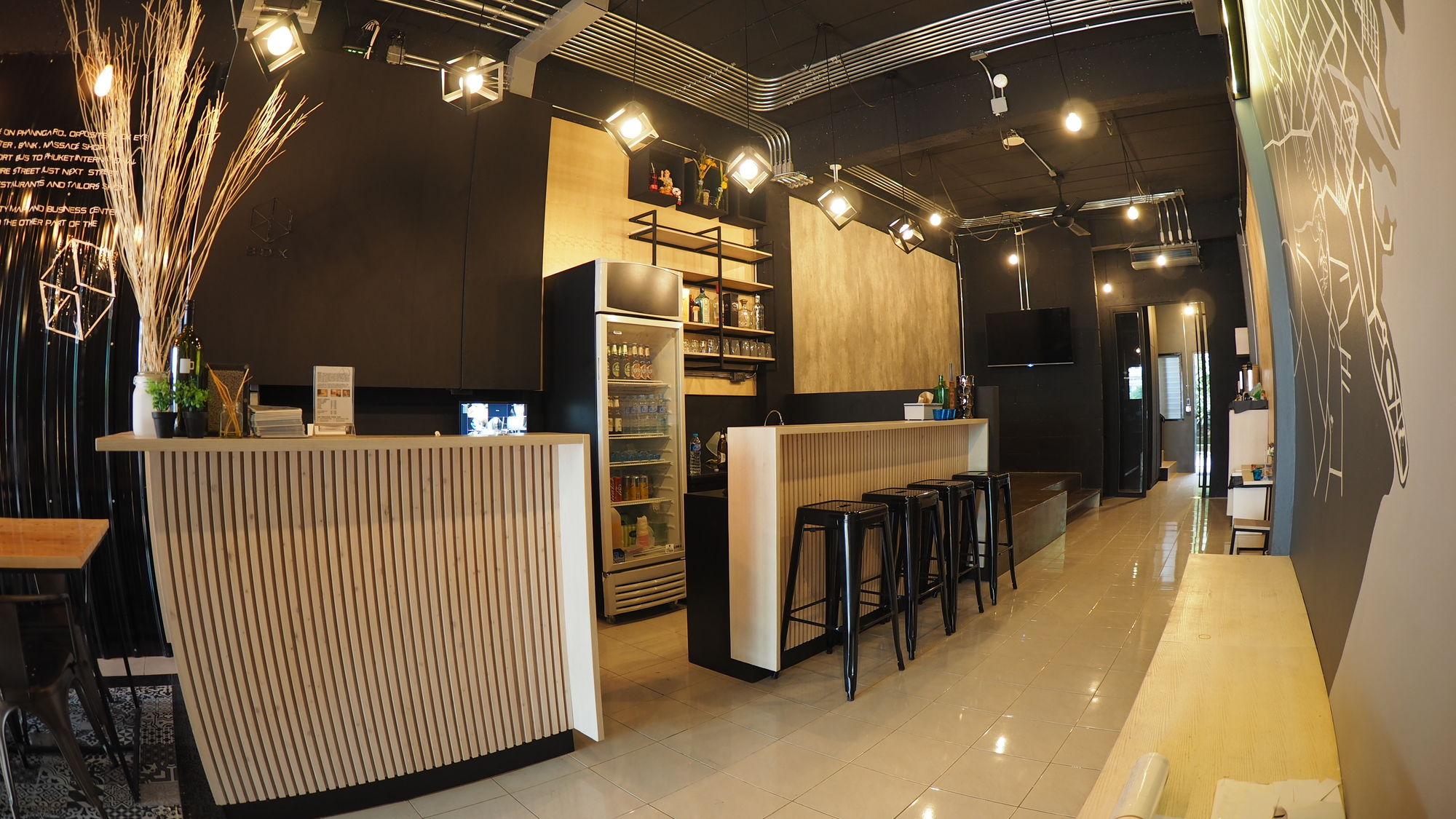 Box Poshtel Phuket