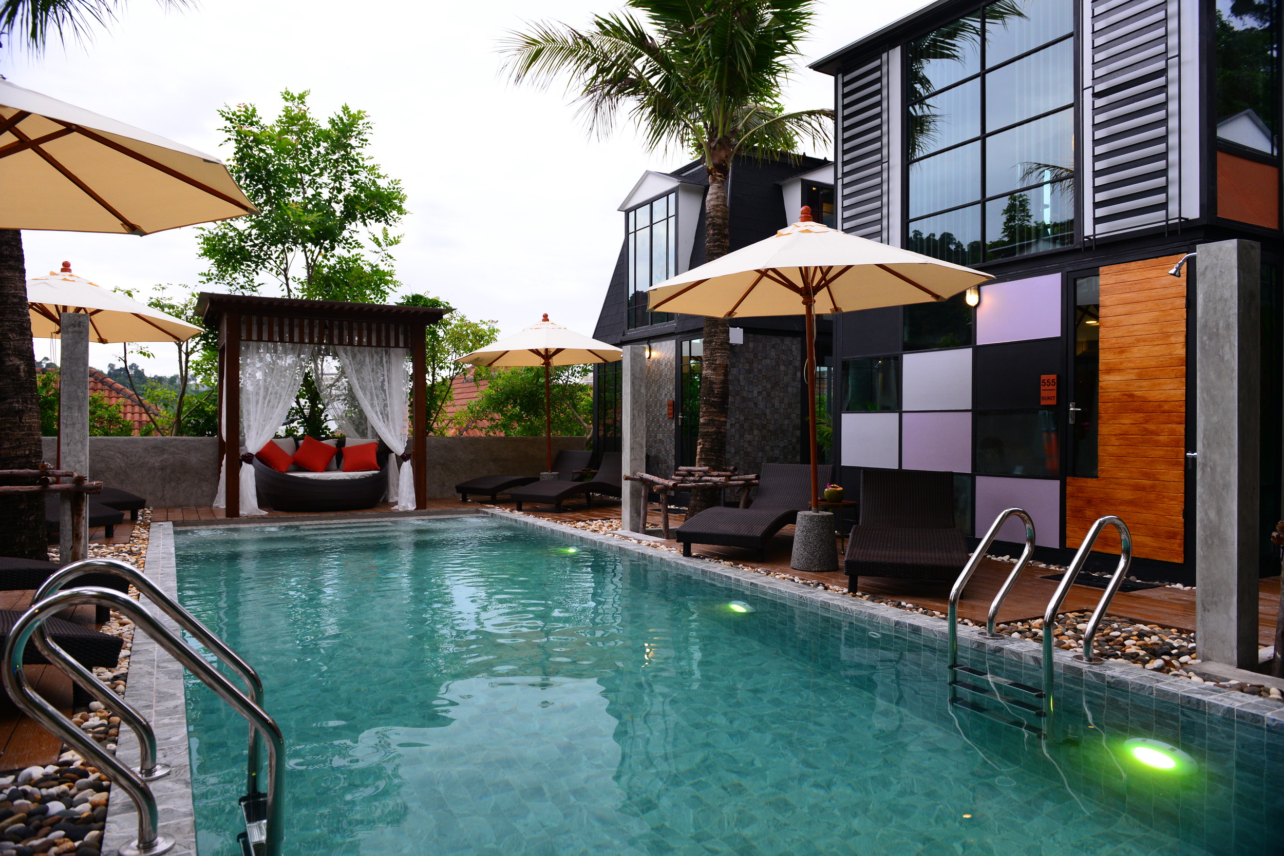 Bukit Pool Villas