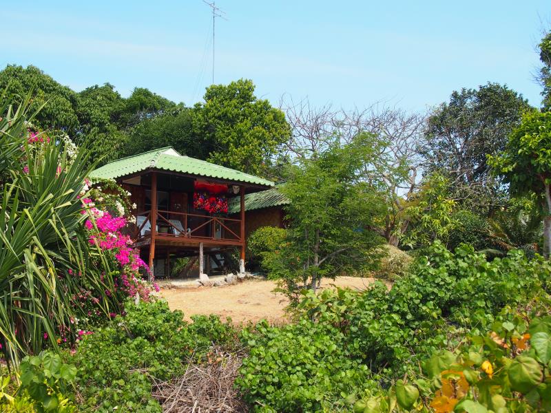 Bungalow Raya Resort