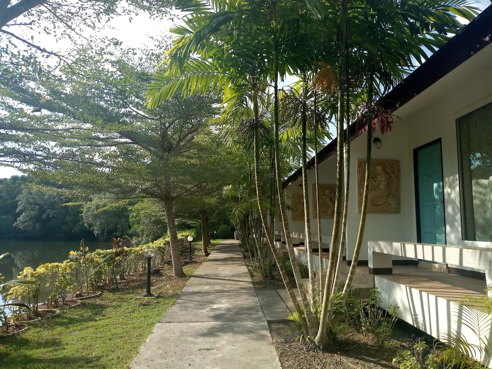 Chaiyo Resort