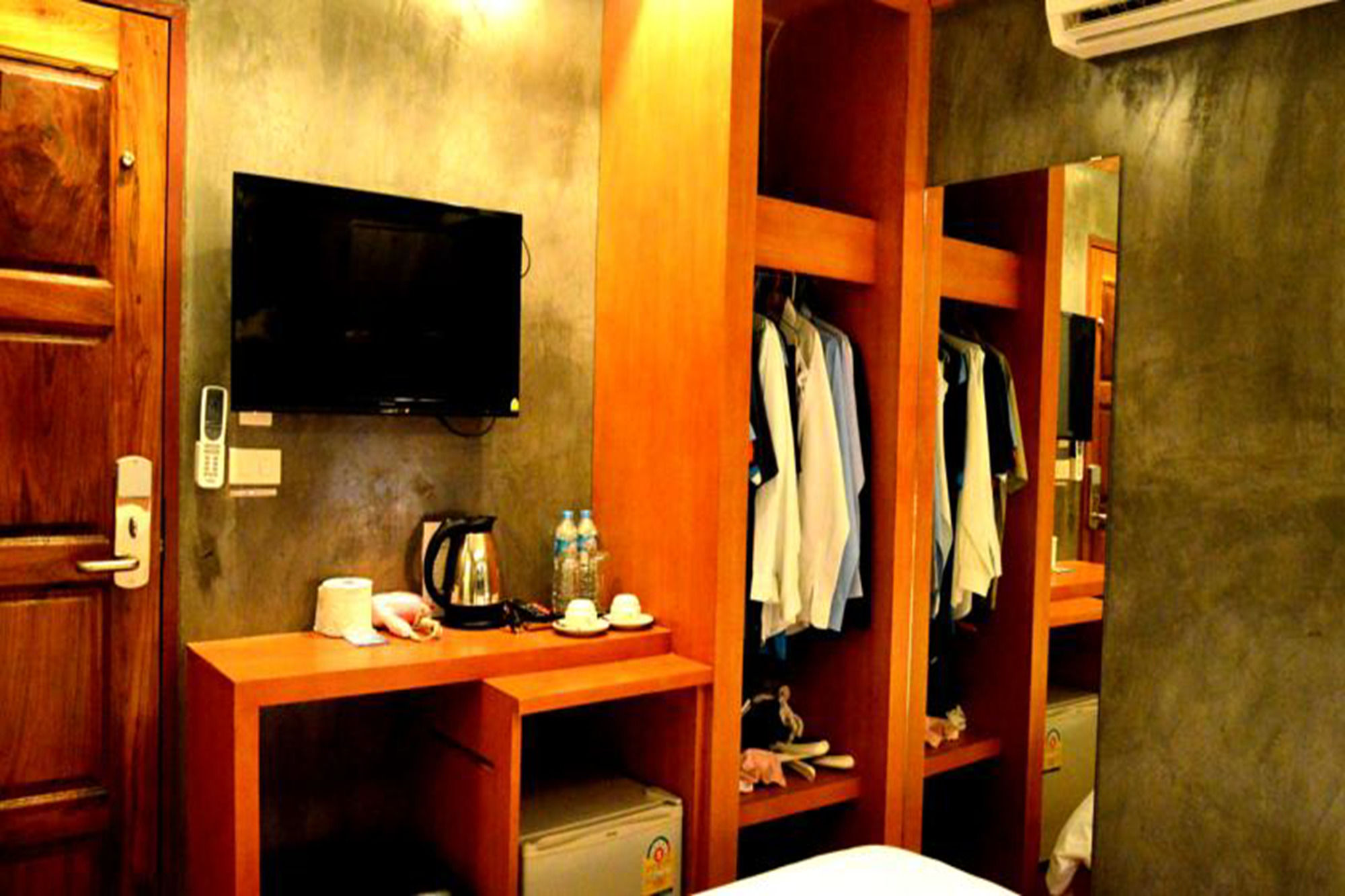 Chaphone Guesthouse