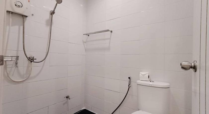 Chino Town Gallery Alley