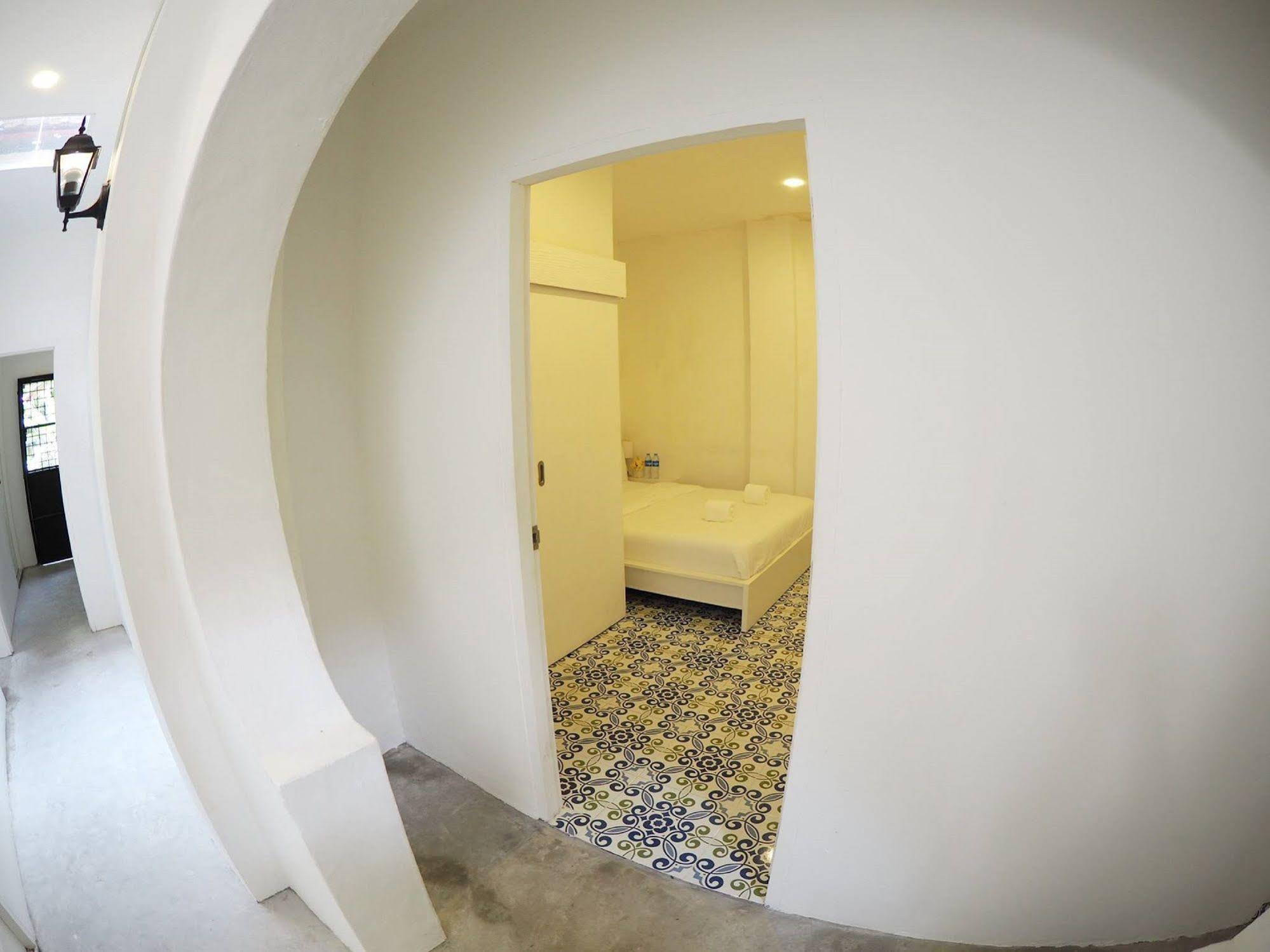 Chino Town Gallery Hostel