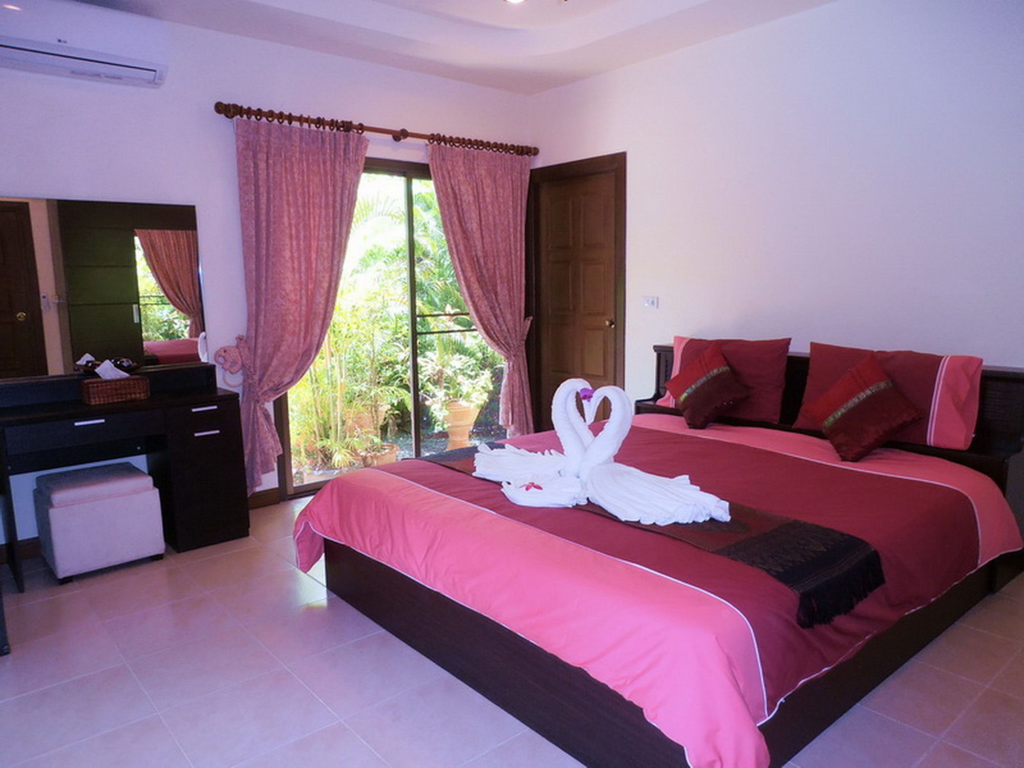 Coconut Paradise Holiday Villas