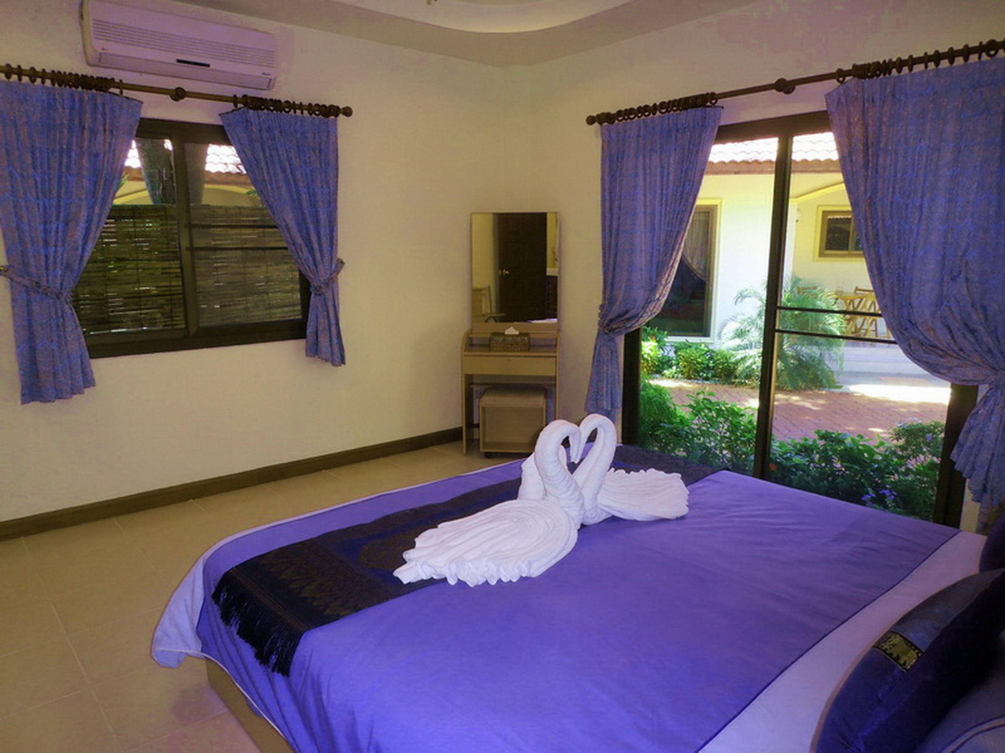 Coconut Paradise Holiday Villas