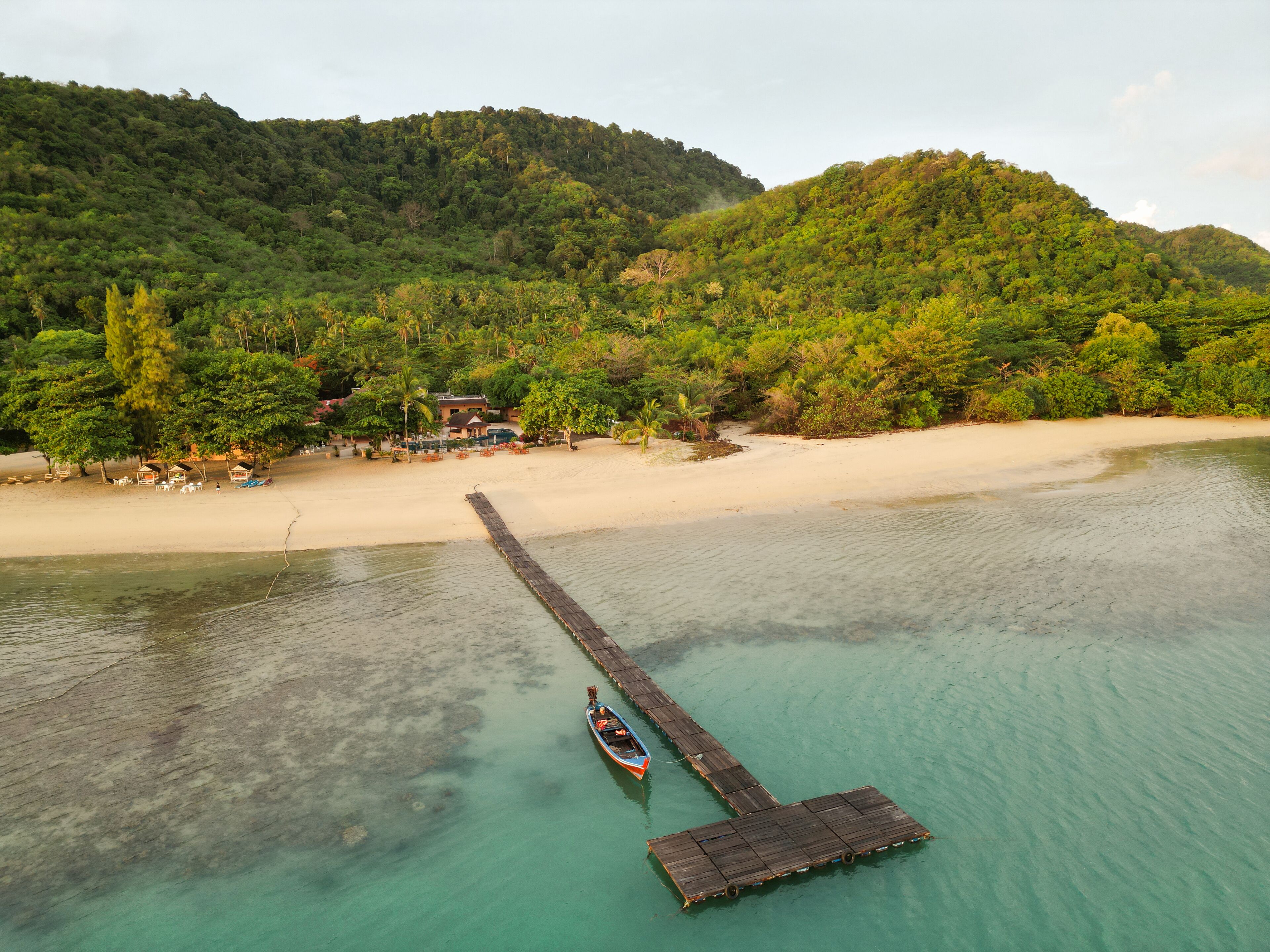 Cruiser Island Resort