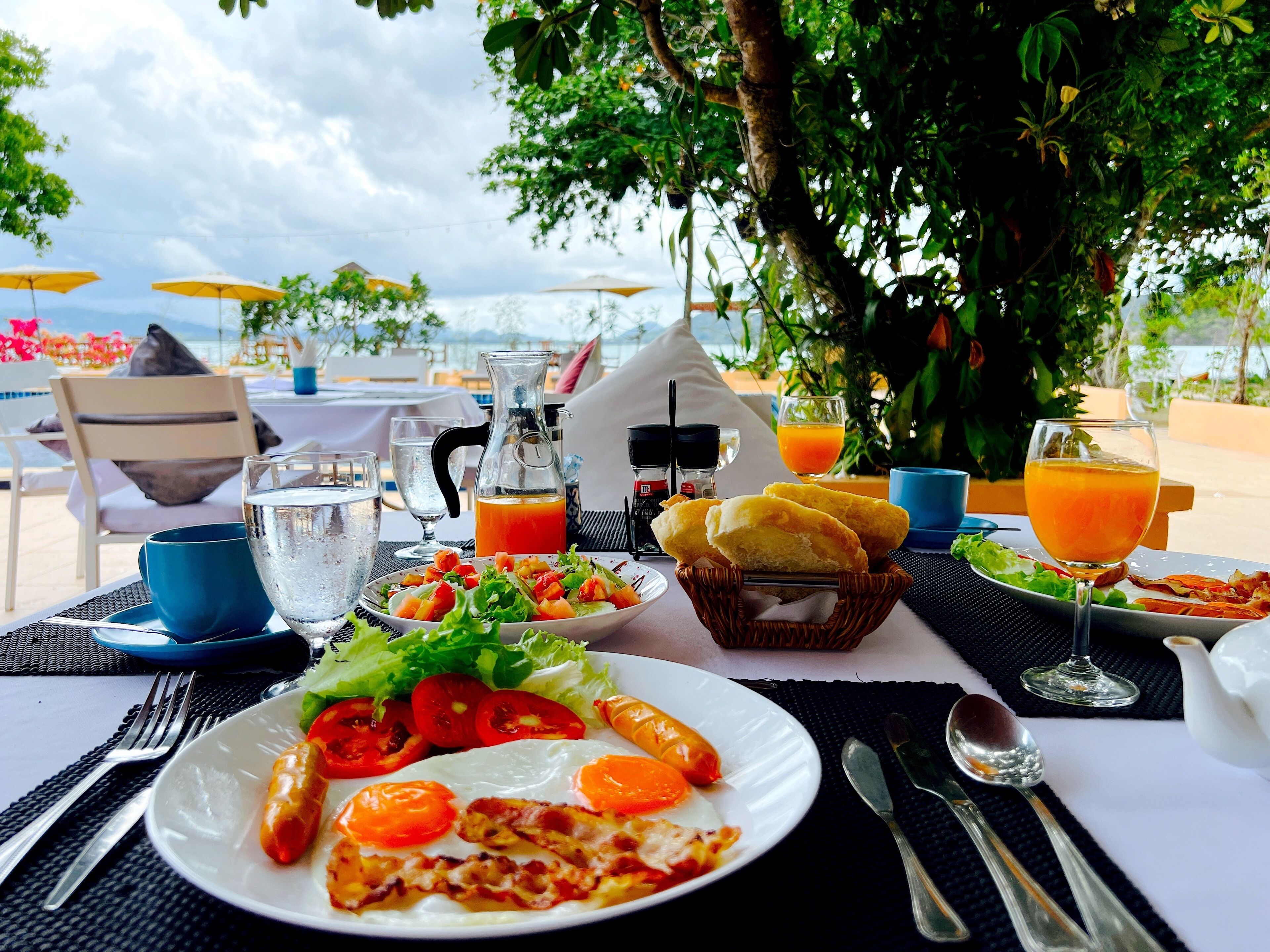 Cruiser Island Resort