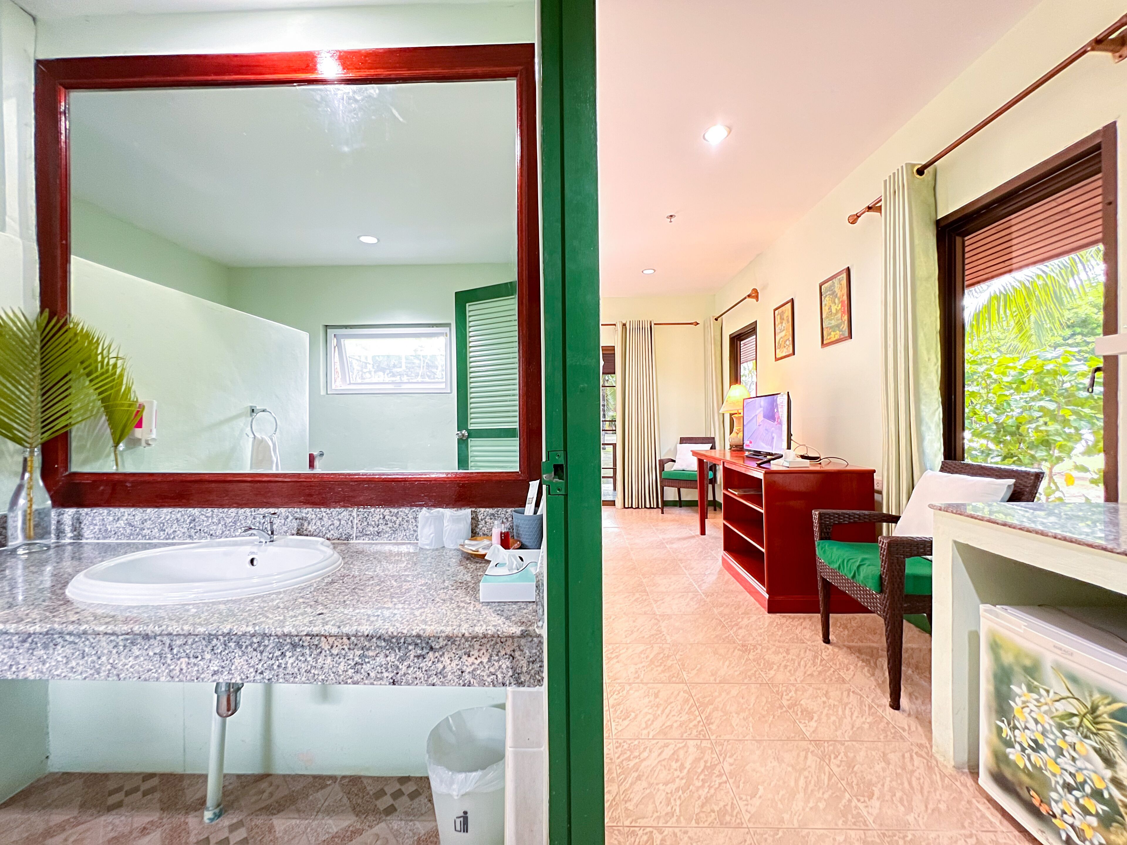 Cruiser Island Resort