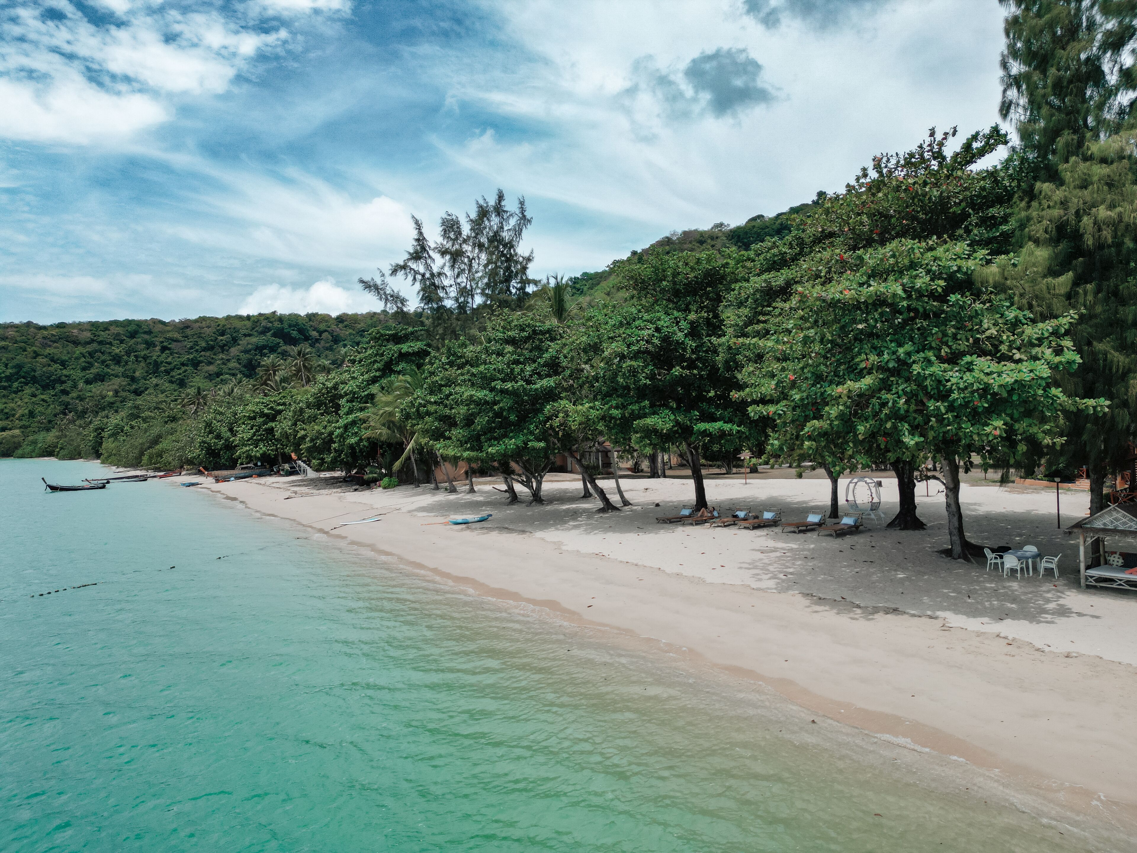 Cruiser Island Resort