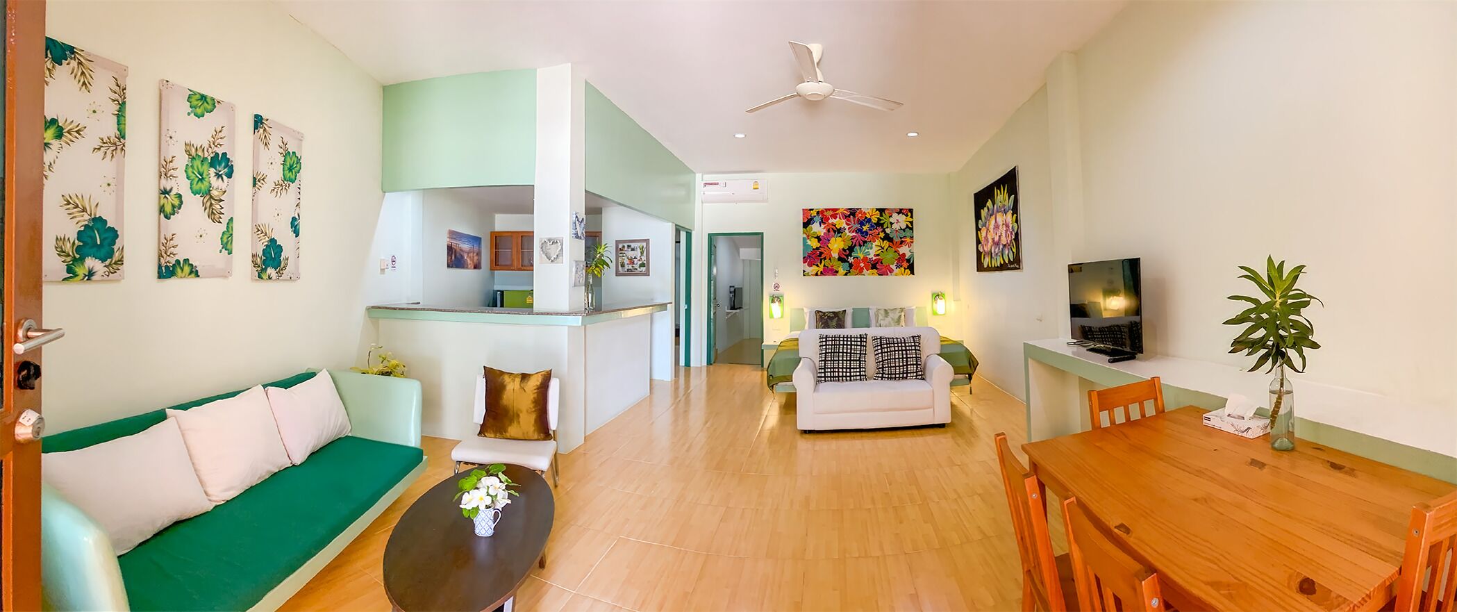 Cruiser Island Resort