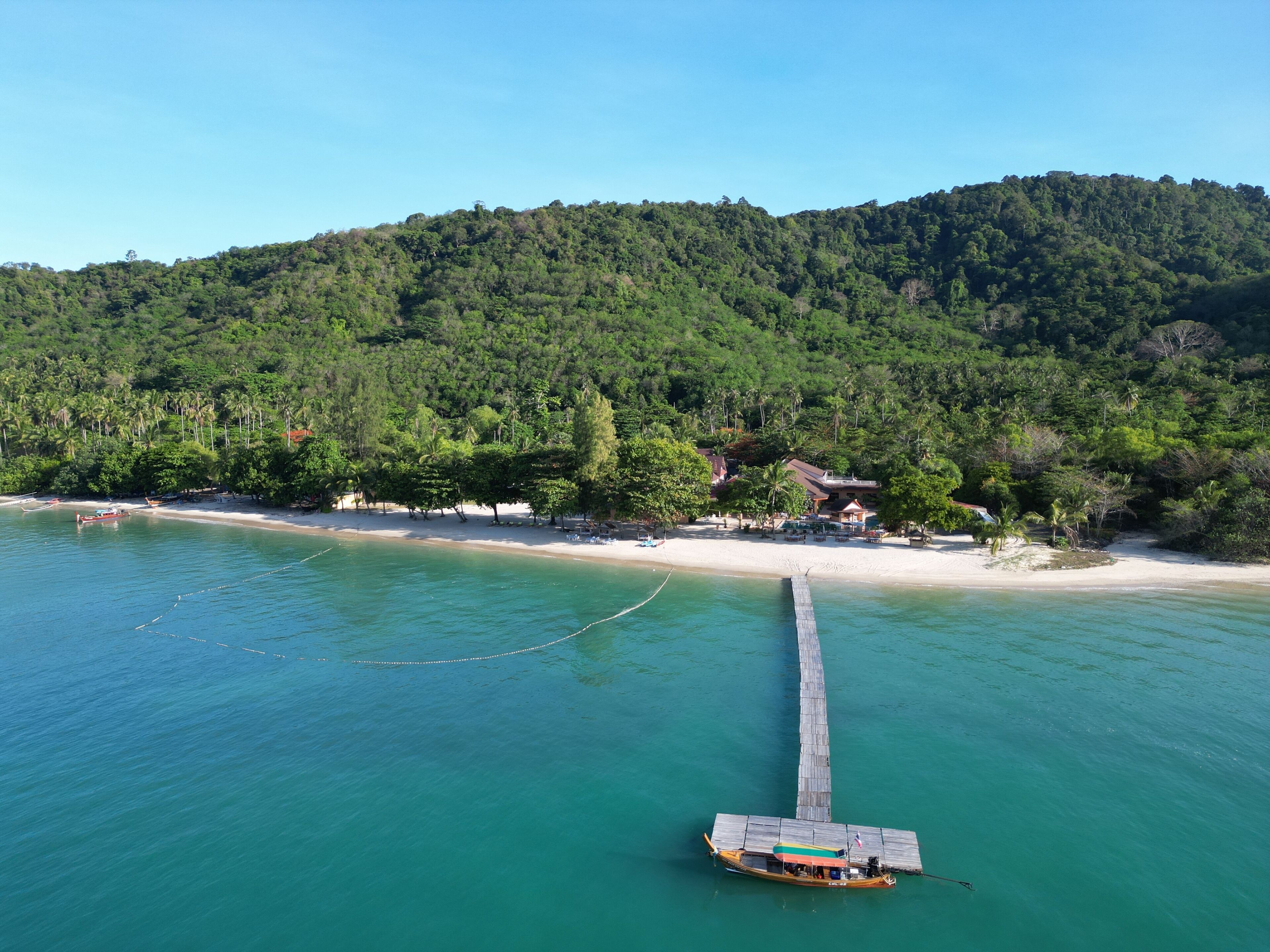 Cruiser Island Resort