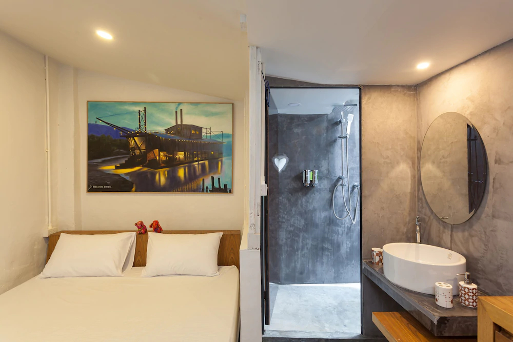 Feel Good Hostel