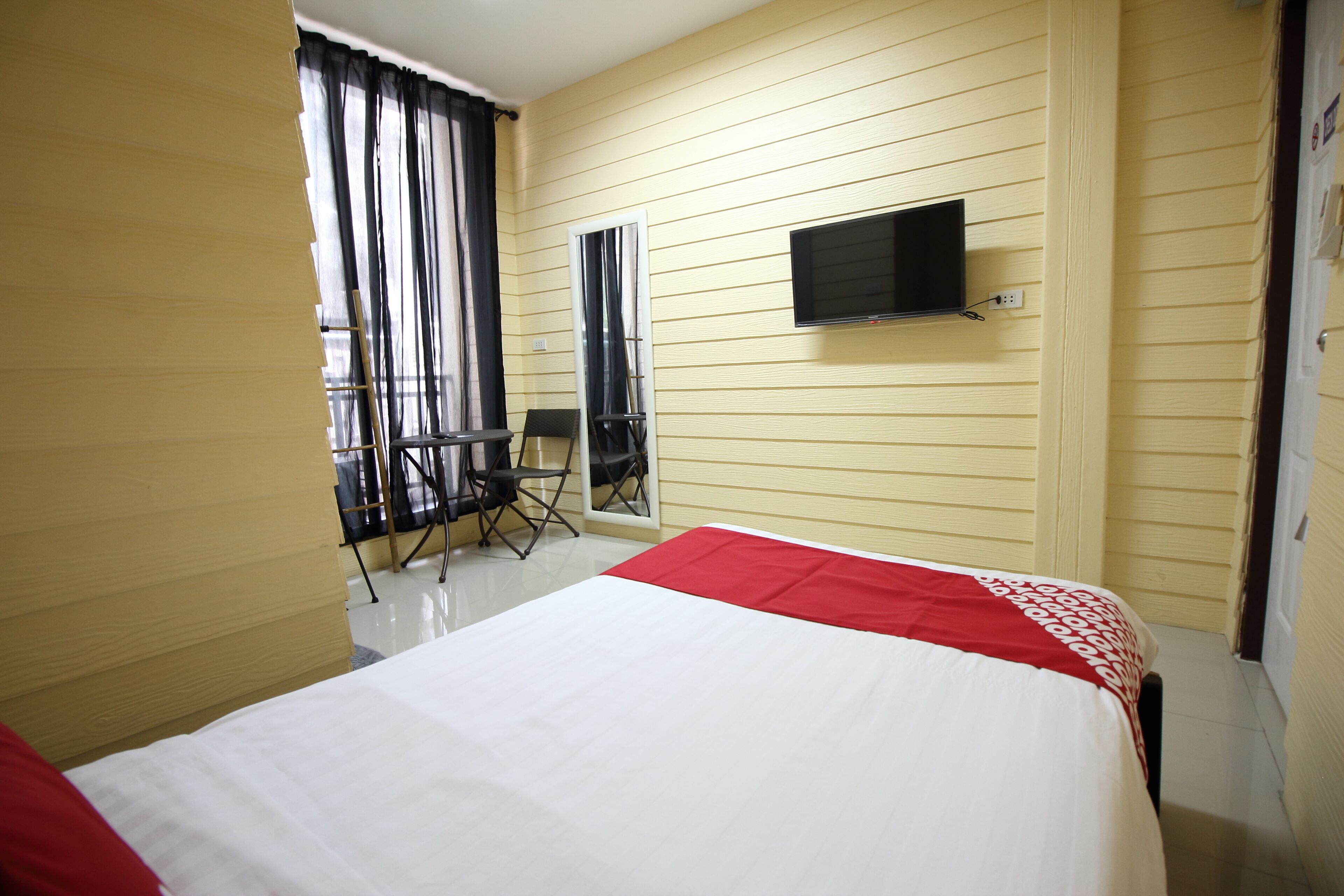 Frame Residence by OYO Rooms