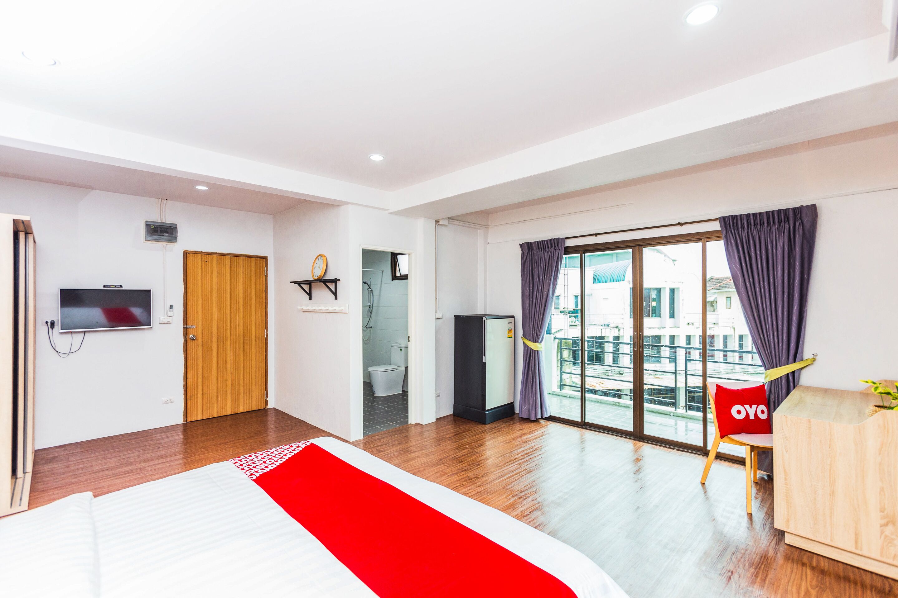 Frame Residence by OYO Rooms