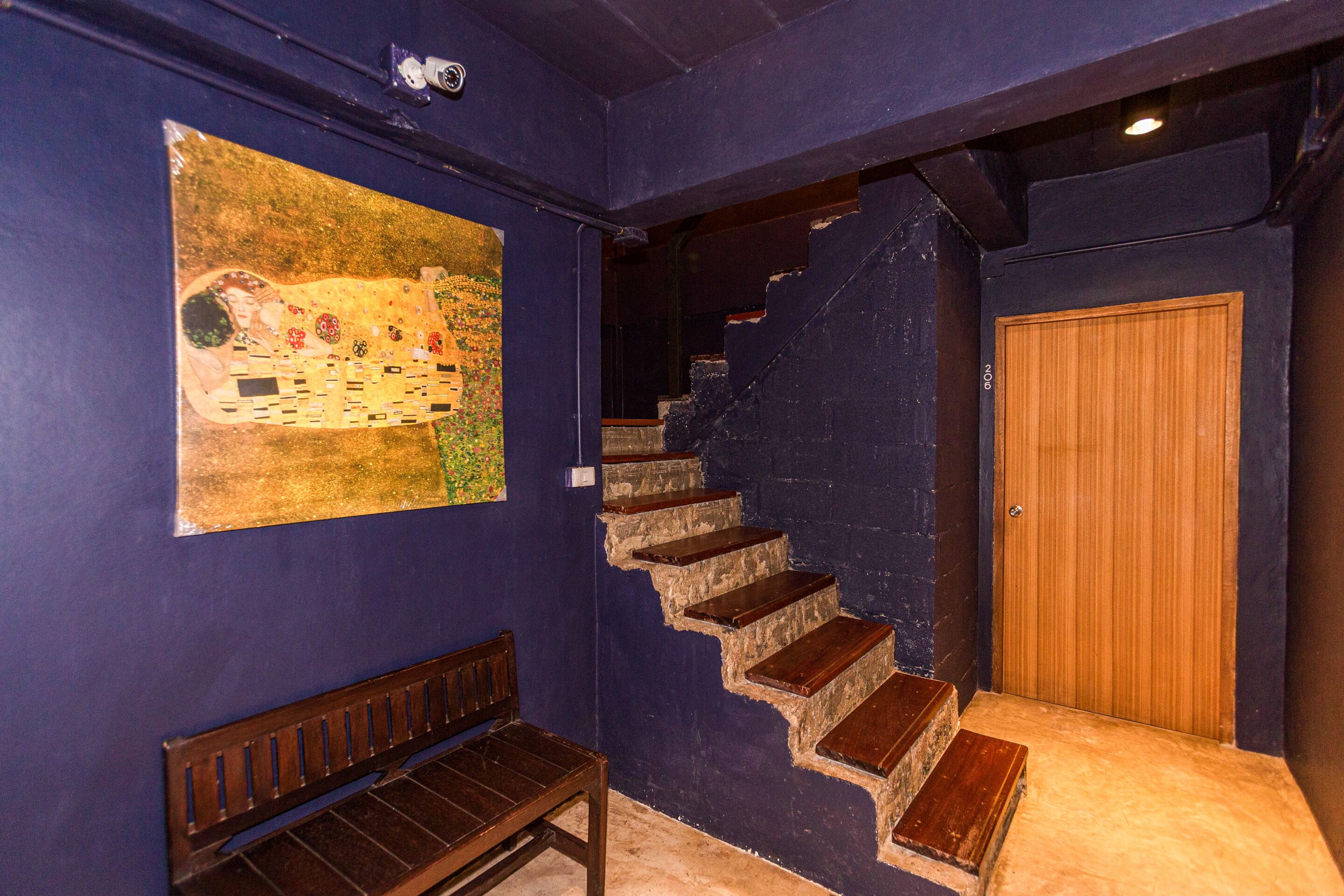 Frame Residence by OYO Rooms