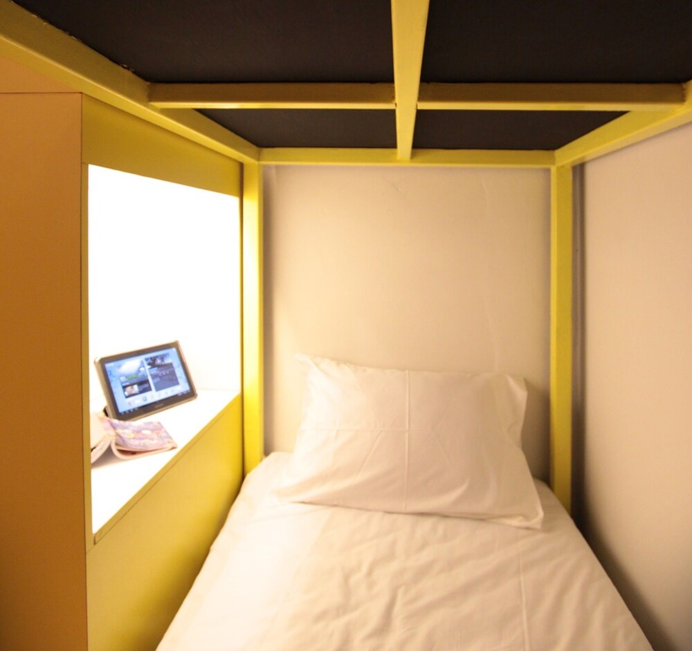 FulFill Hostel