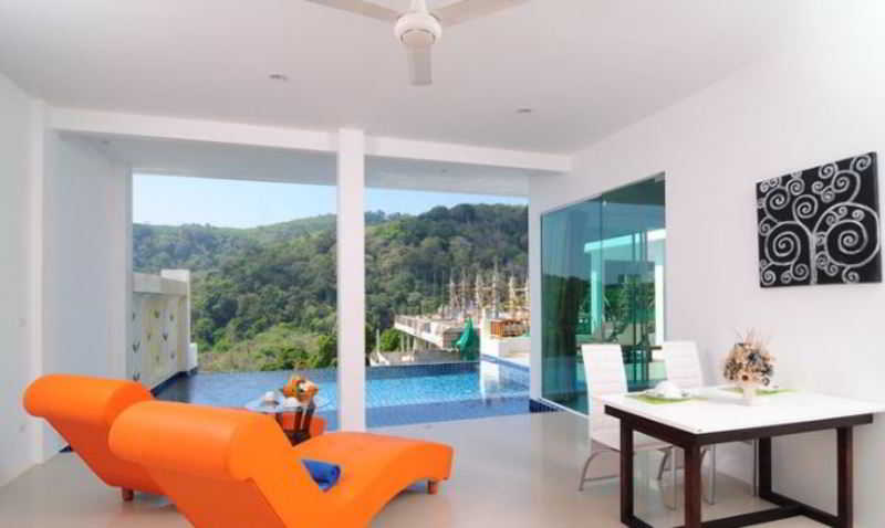 Grand Bleu Ocean View Pool Suite