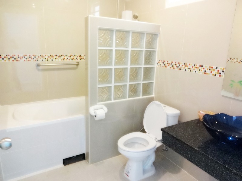Holland Resort Phuket