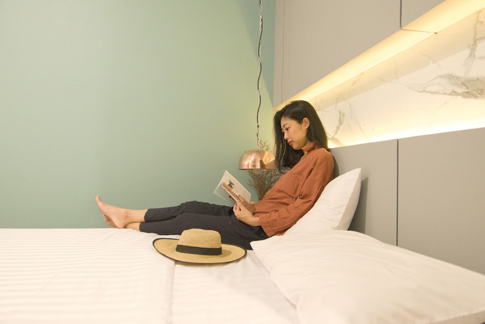 Hugger Hostel