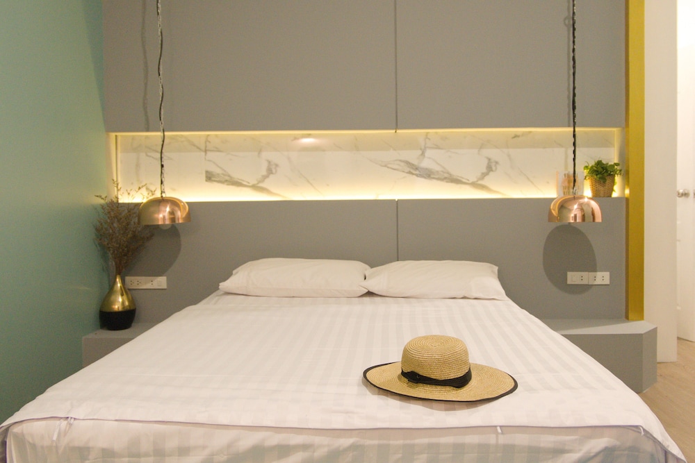Hugger Hostel