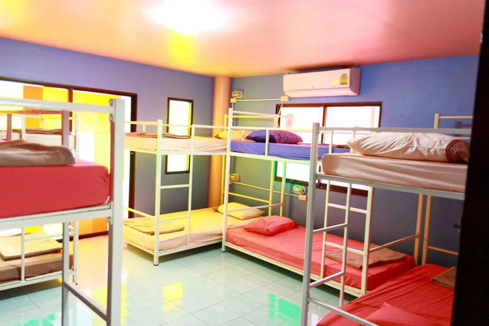 I Hostel by OYO Rooms