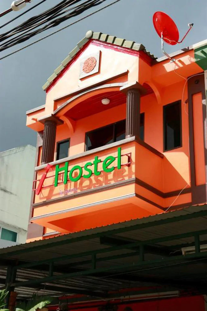 I Hostel by OYO Rooms