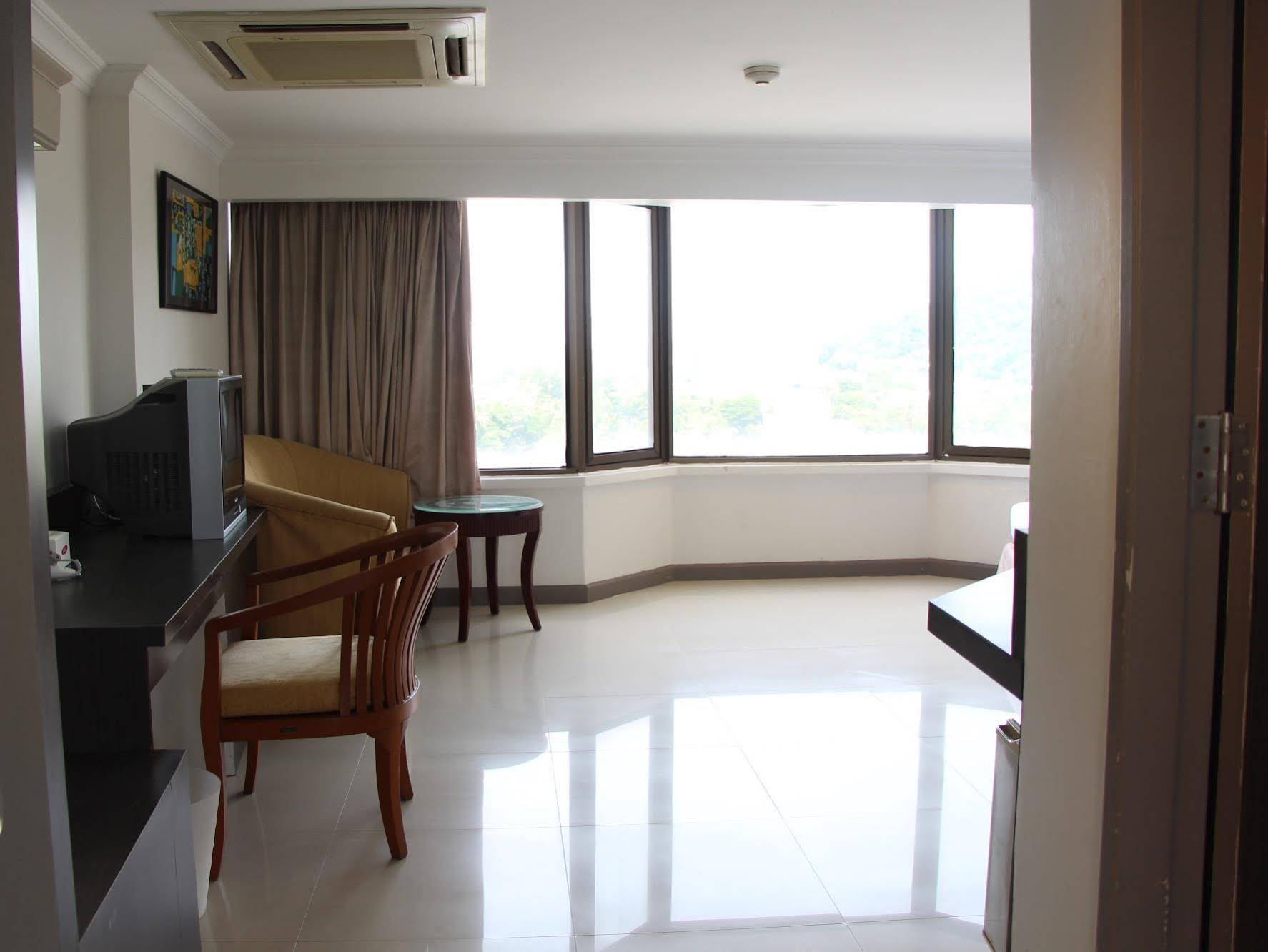 i Pavilion Phuket Hotel