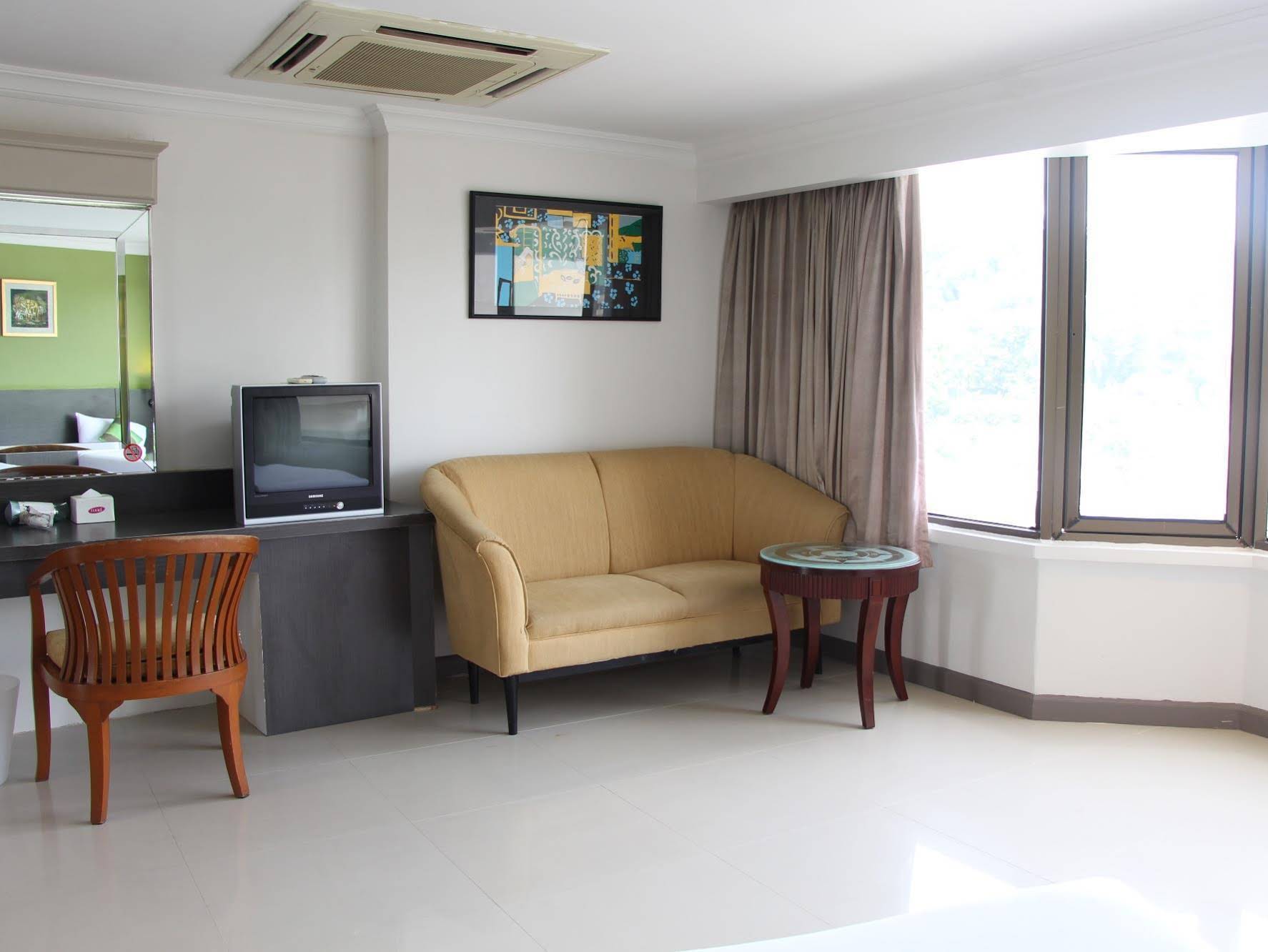 i Pavilion Phuket Hotel