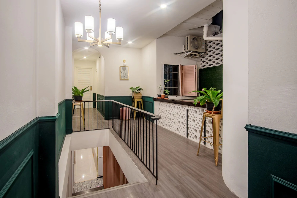 Isara Boutique Hotel And Cafe