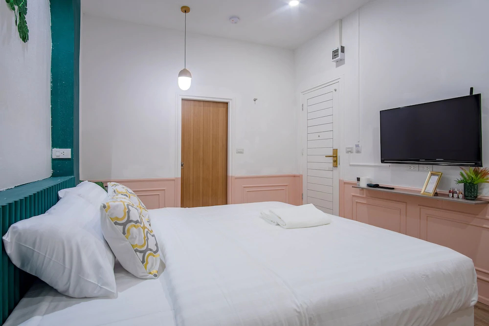 Isara Boutique Hotel And Cafe