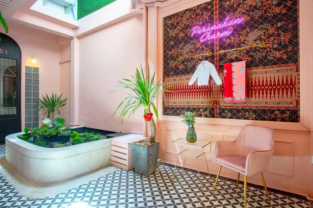 Isara Boutique Hotel And Cafe