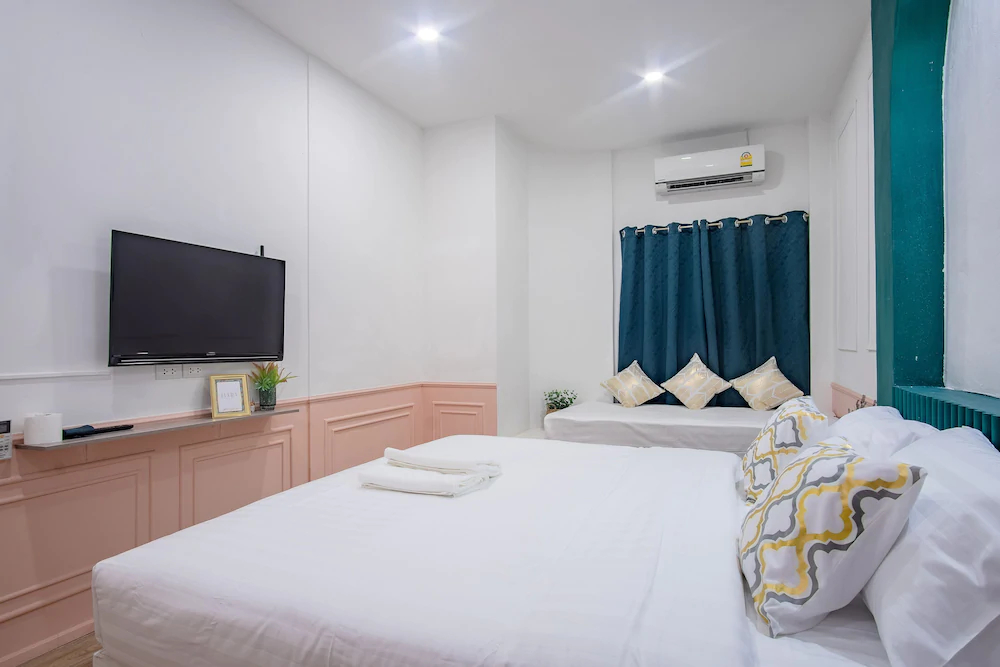 Isara Boutique Hotel And Cafe