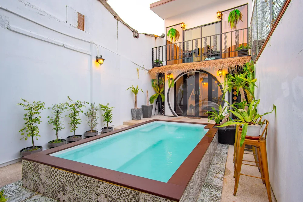Isara Boutique Hotel And Cafe