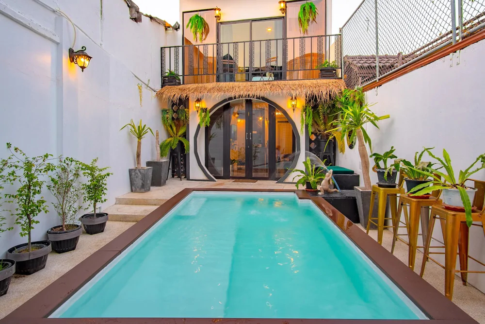 Isara Boutique Hotel And Cafe